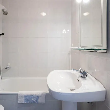 Casa Da Carballeira * ア・エストラーダ